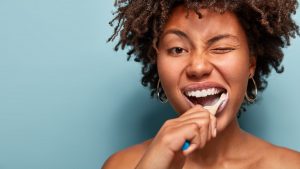 How to Maintain White Teeth After Professional Tooth Whitening