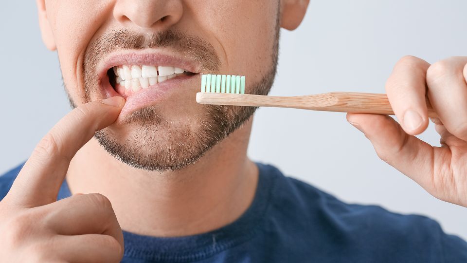 Wisdom Tooth Extraction Aftercare: When Can I Brush My Teeth?